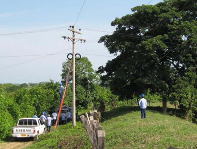 Socializan electrificación a Veredas del municipio de La Paz