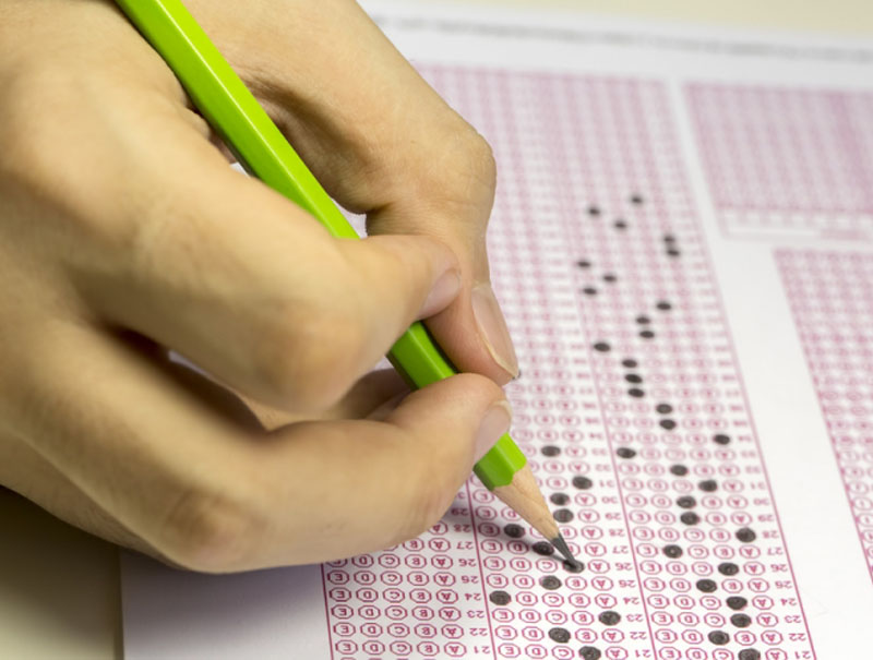 648.225 colombianos presentarán este domingo la prueba del Icfes