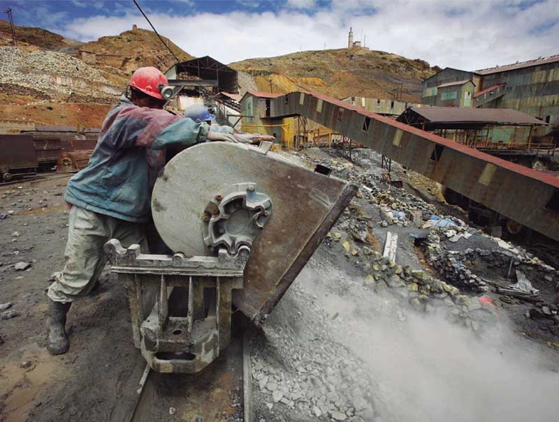 Se busca reducir accidentes y enfermedades laborales en el sector minero