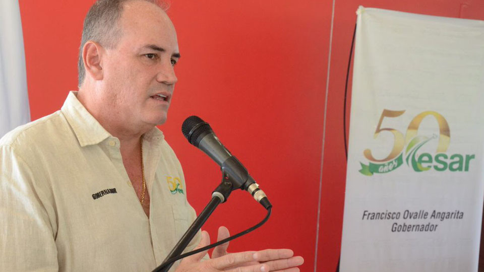 Franco Ovalle sigue entre los cinco mejores gobernadores del país