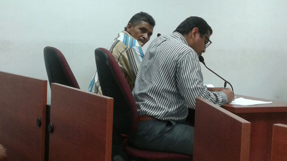 Se realizó audiencia en contra de hombre acusado de violar de sus 3 hijastras