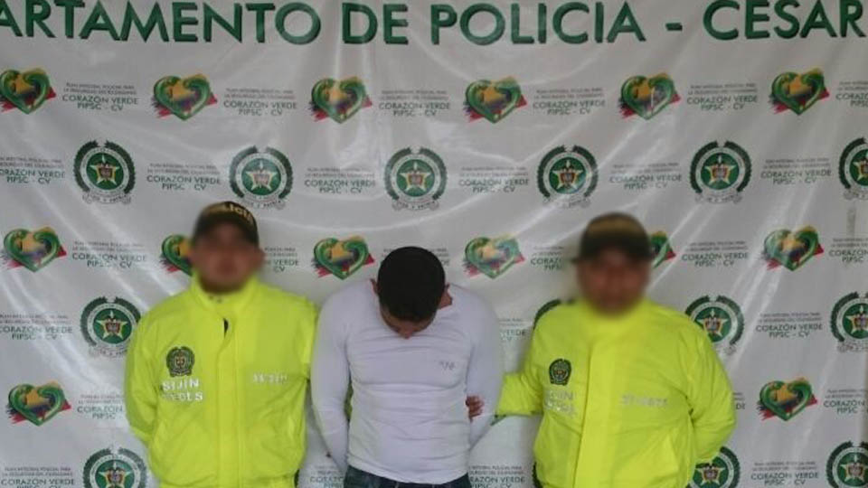 Capturan a un hombre por homicidio y porte de armas de fuego