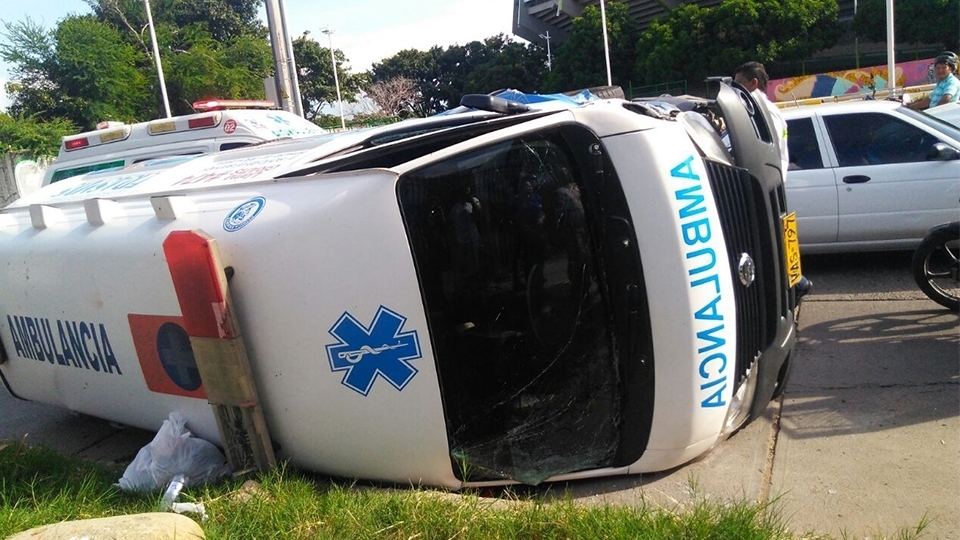 Otra ambulancia se accidenta en Valledupar