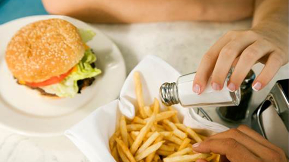 Ocho cosas que debes cuidar de la alimentación en vacaciones
