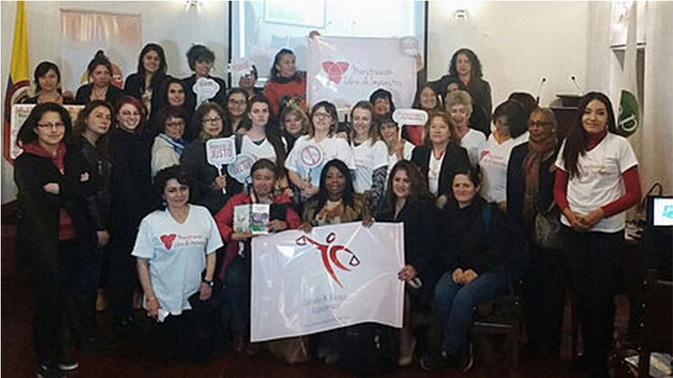 Mujeres tienen mayor carga laboral doméstica que los hombres