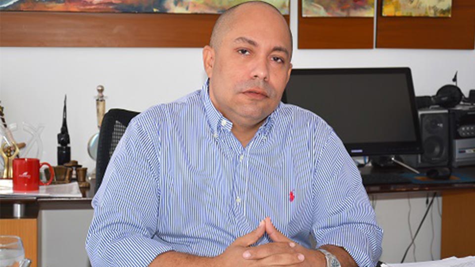 Renunció en Valledupar, director de Comfacesar, Ernesto Orozco Durán