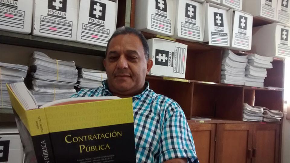 Ratifican suspensión e inhabilidad a exfiscal 12 Seccional William García